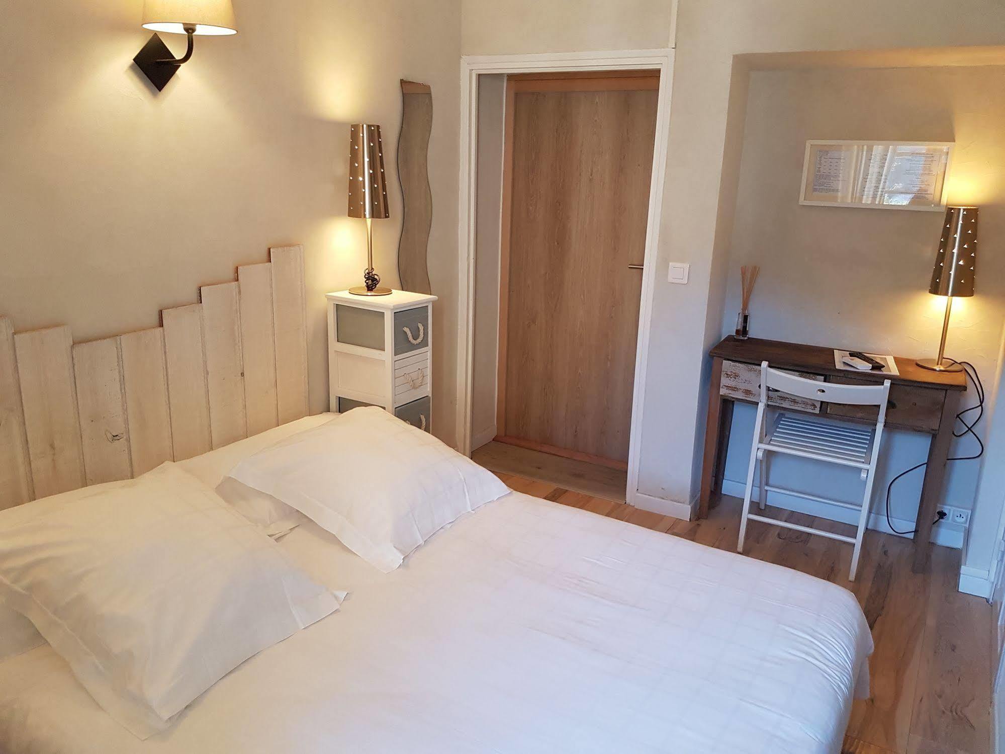 Belgodère Hotel Le Niobel - Hotel De Charme מראה חיצוני תמונה